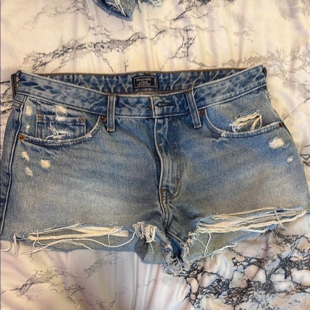 ❌ SOLD❌ Abercrombie & Fitch Blue Jean Shorts Distressed Vintage Style